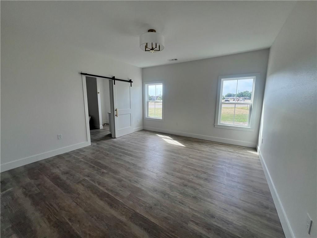 621 Catalpa Street — photo 15