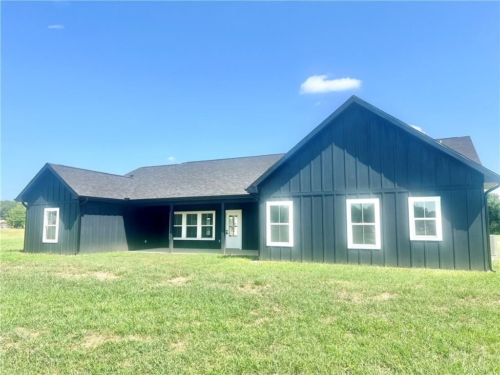 621 Catalpa Street — photo 37