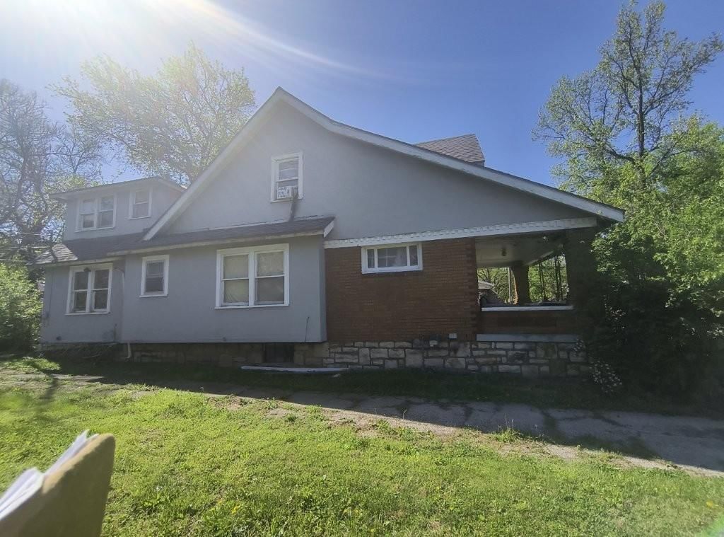 5247 Brookwood Avenue — photo 3
