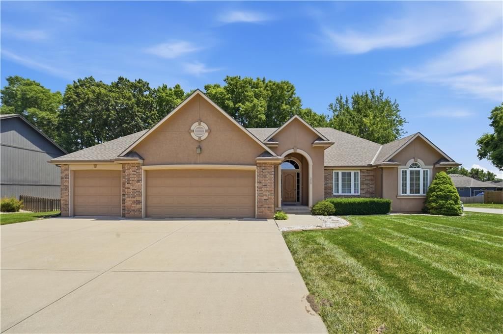 213 Blackjack Avenue — photo 2