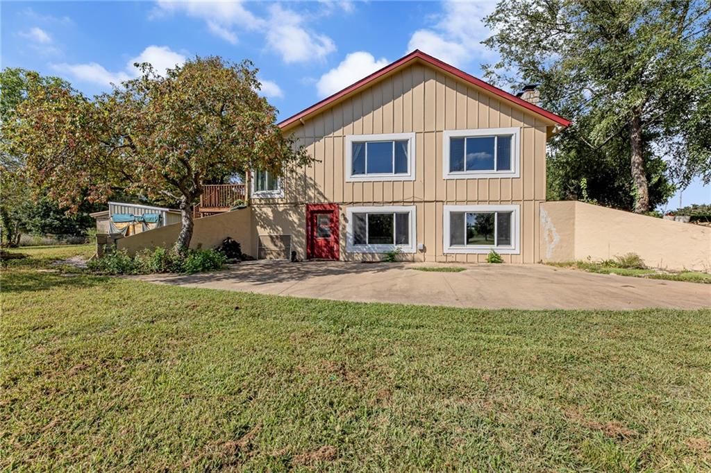24510 Hospital Drive — photo 58