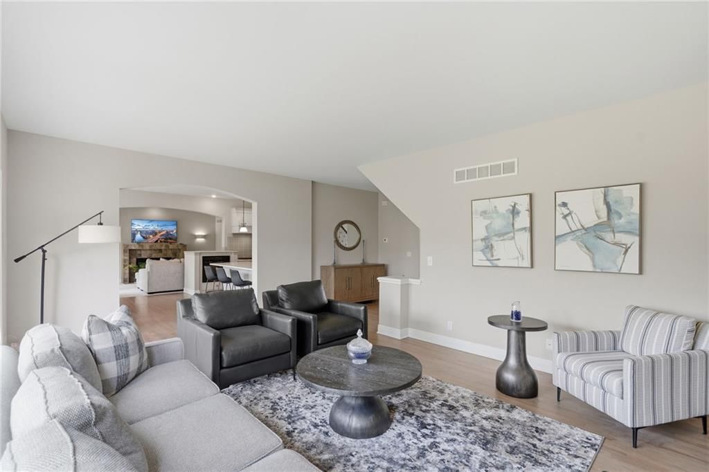 8011 Parkview Drive — photo 11