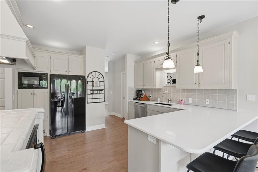 8011 Parkview Drive — photo 12