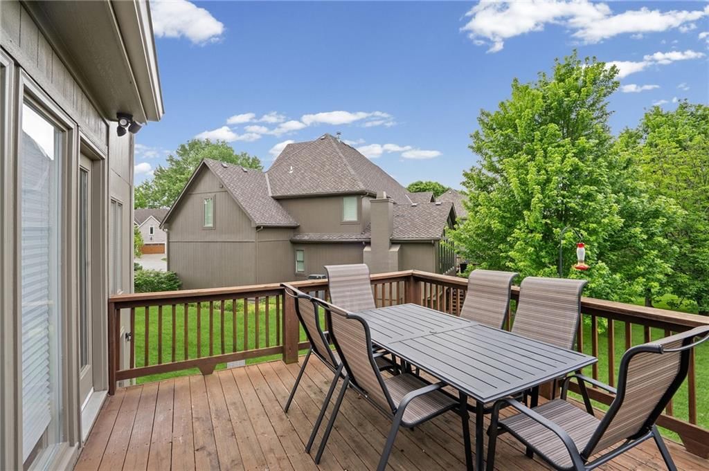 8011 Parkview Drive — photo 17