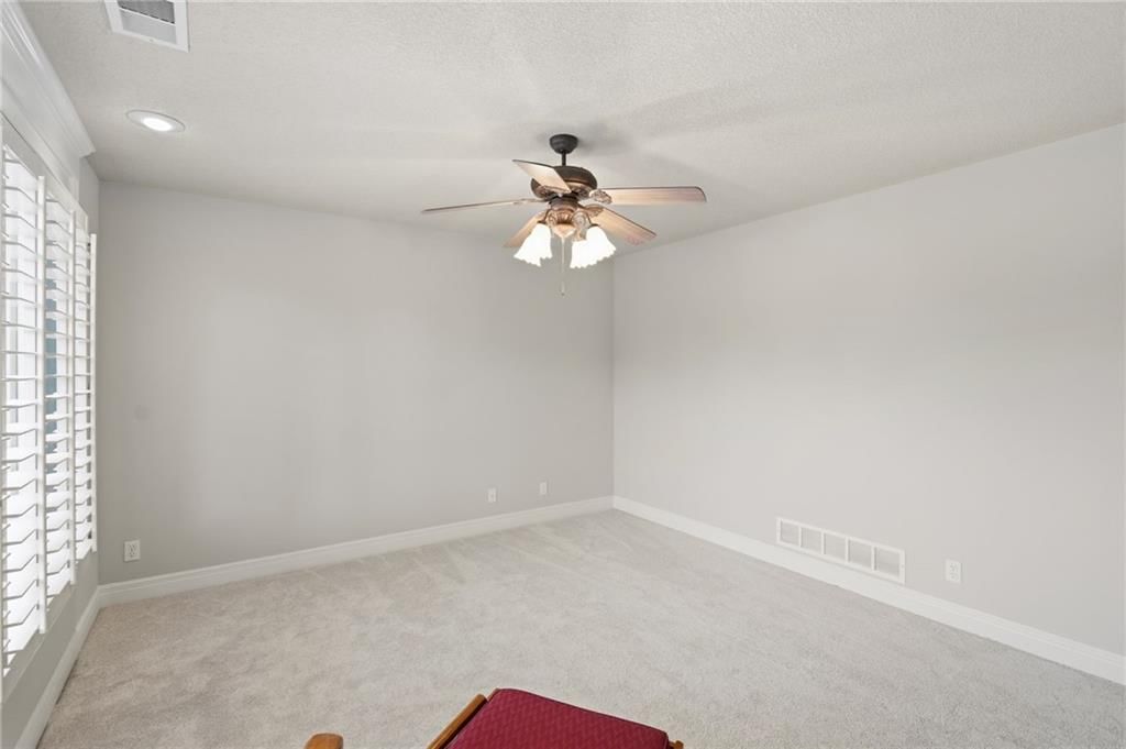 8011 Parkview Drive — photo 27