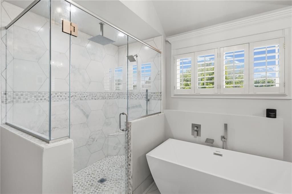 8011 Parkview Drive — photo 31