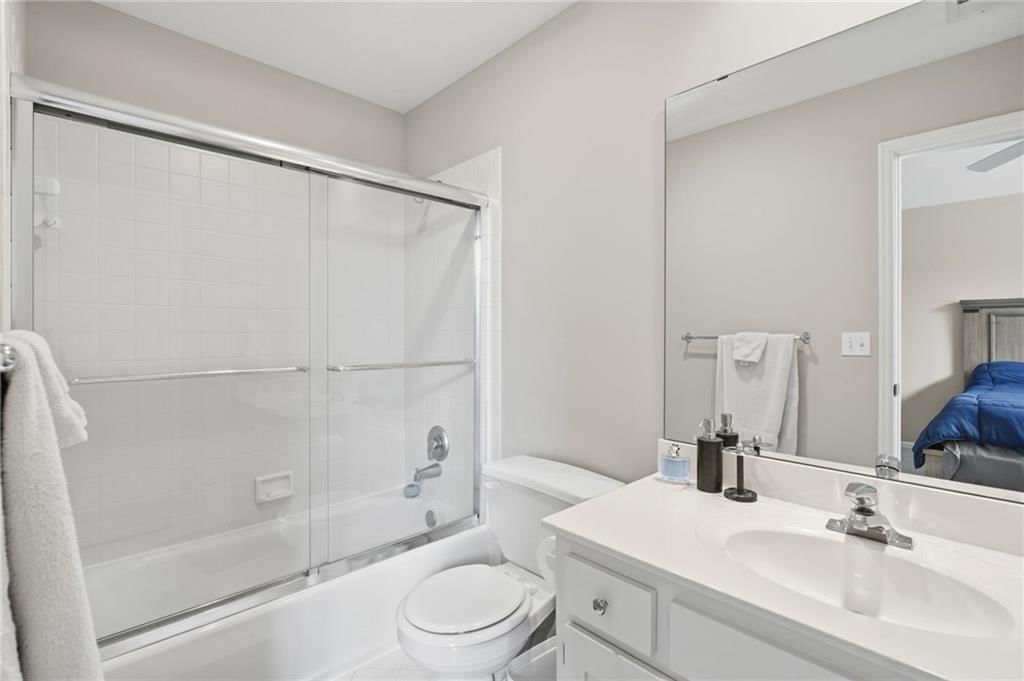8011 Parkview Drive — photo 39