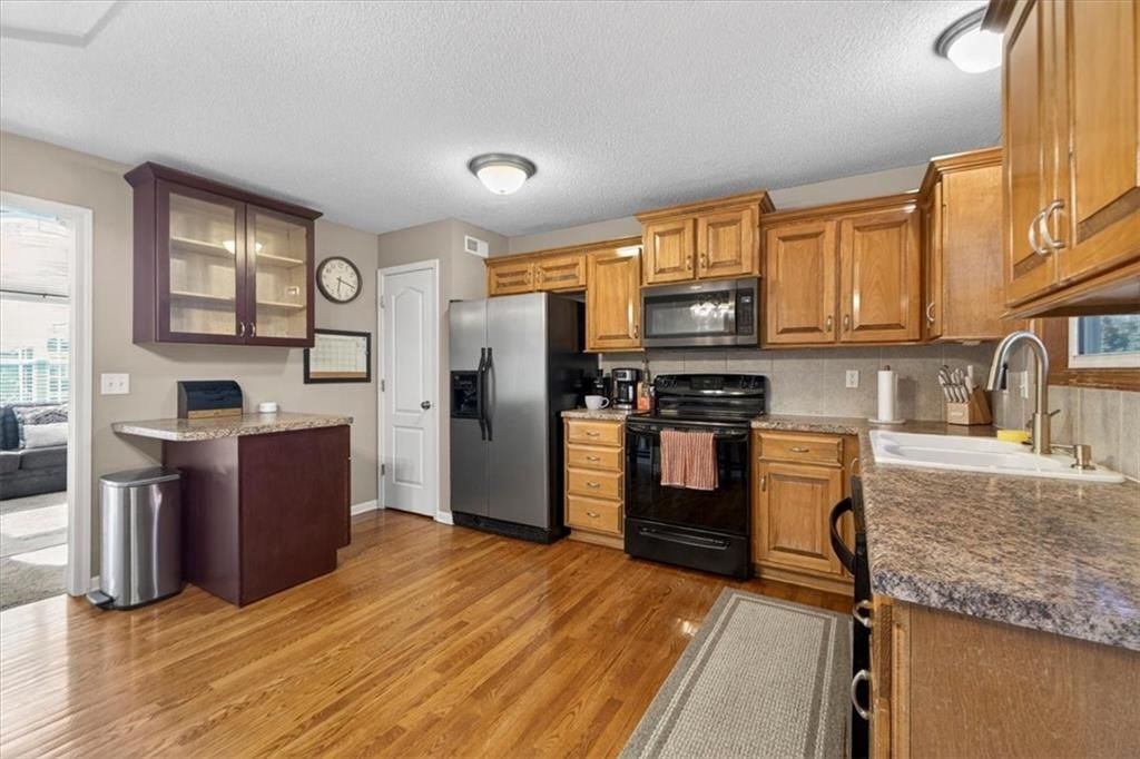 11326 N Ewing Avenue — photo 8