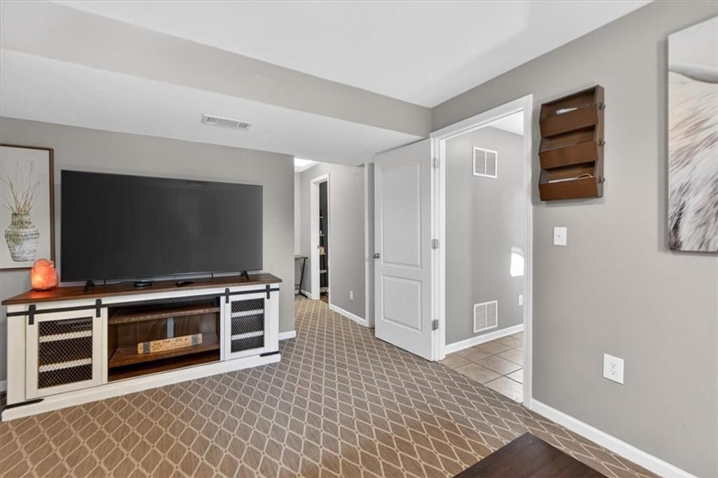 11326 N Ewing Avenue — photo 27