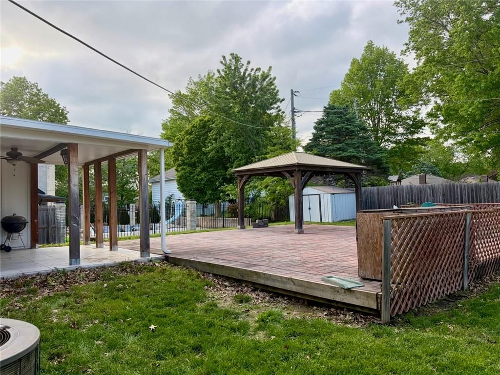 3504 NE 60th Street — photo 36