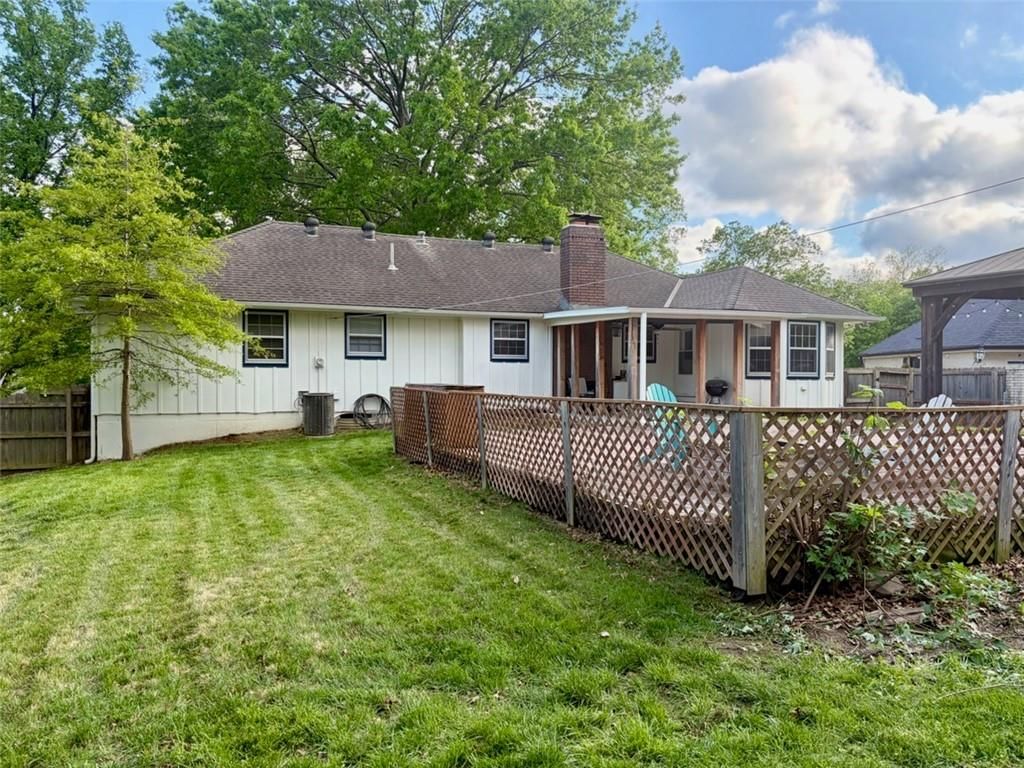 3504 NE 60th Street — photo 40