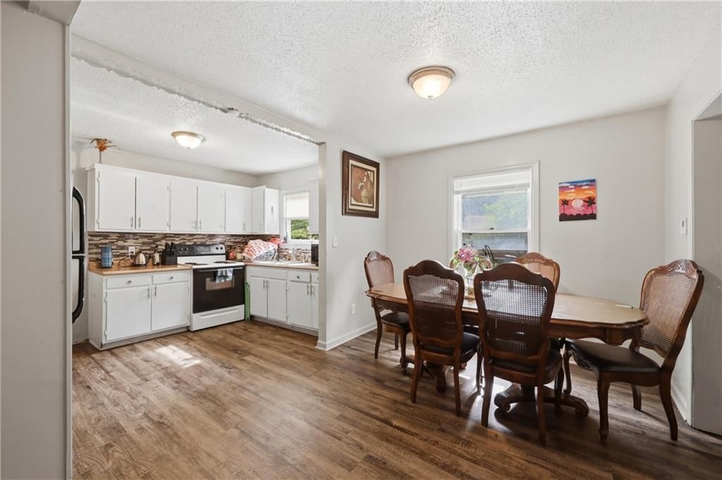 11217 Applewood Drive — photo 9