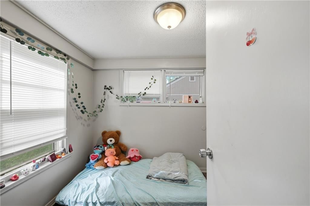 11217 Applewood Drive — photo 15