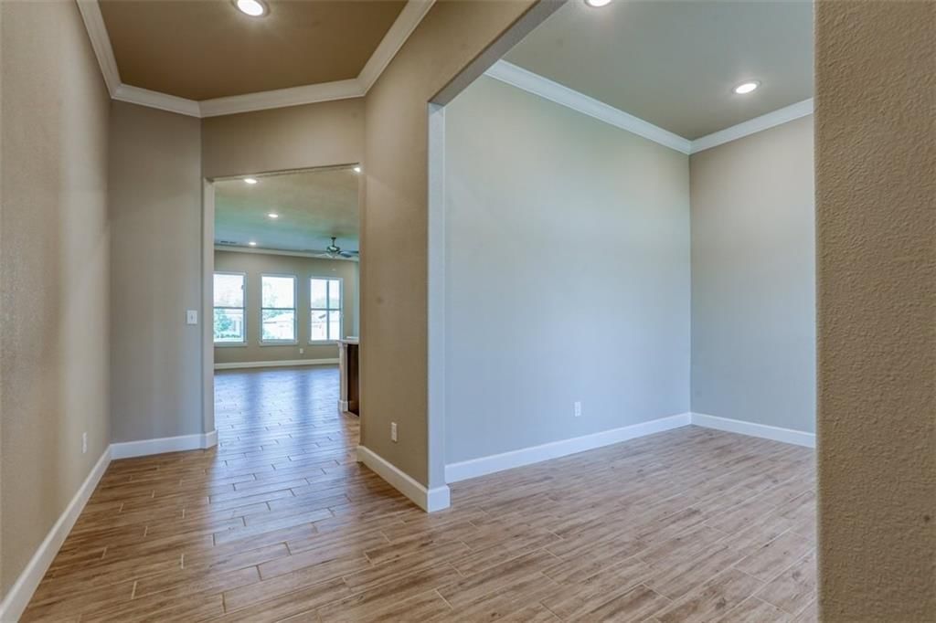 18540 W 195 Terrace — photo 7