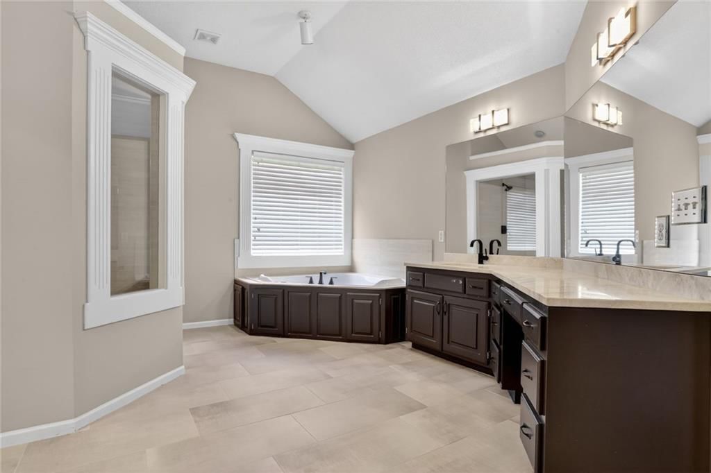 14400 Grandview Street — photo 12