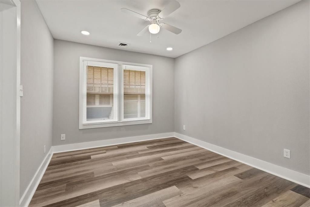 419 N MAIN Street — photo 13