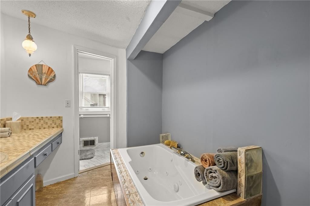 9714 Shepherds Drive — photo 39