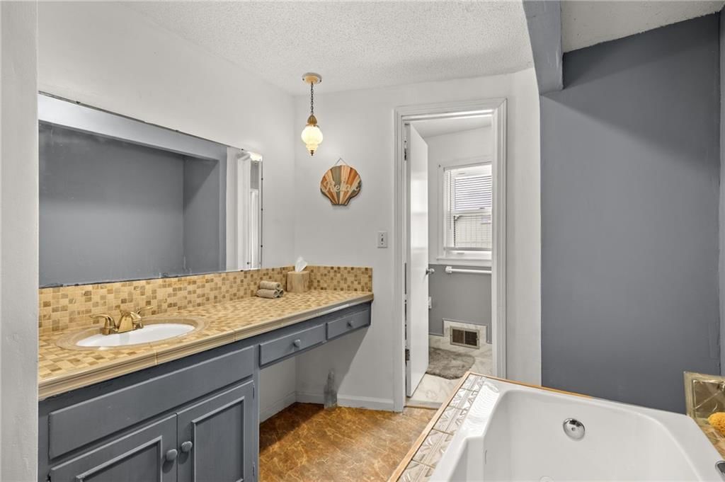 9714 Shepherds Drive — photo 40