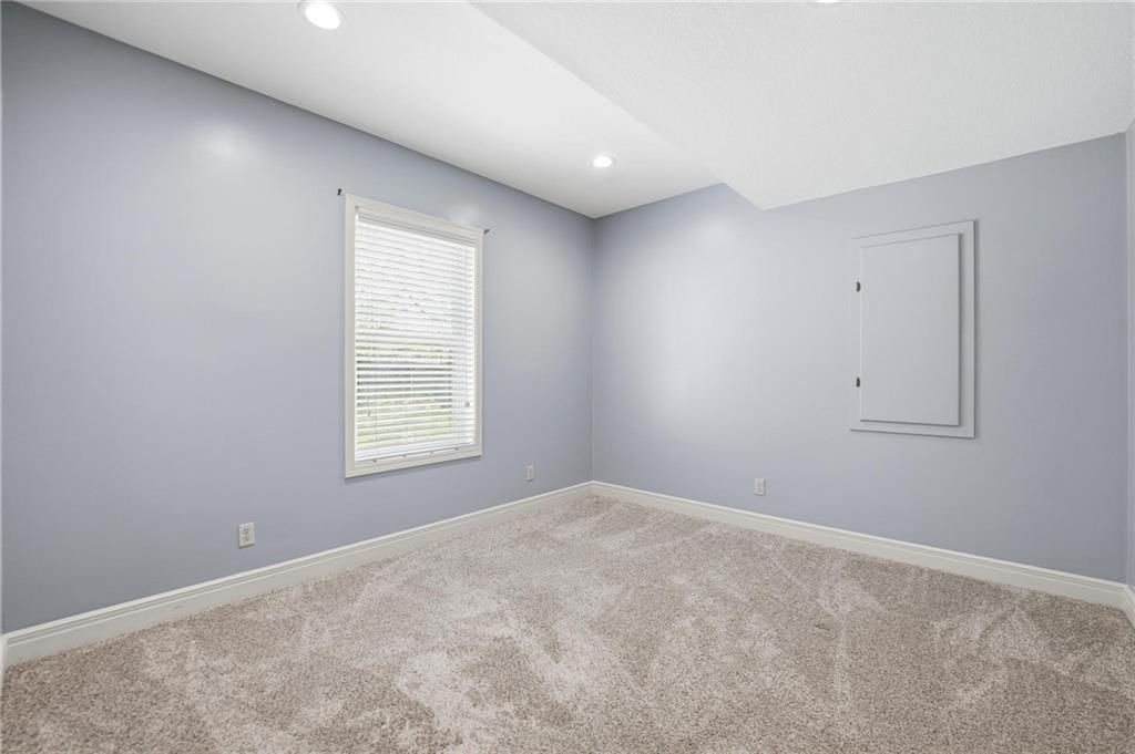 7807 NW Dalton Court — photo 24