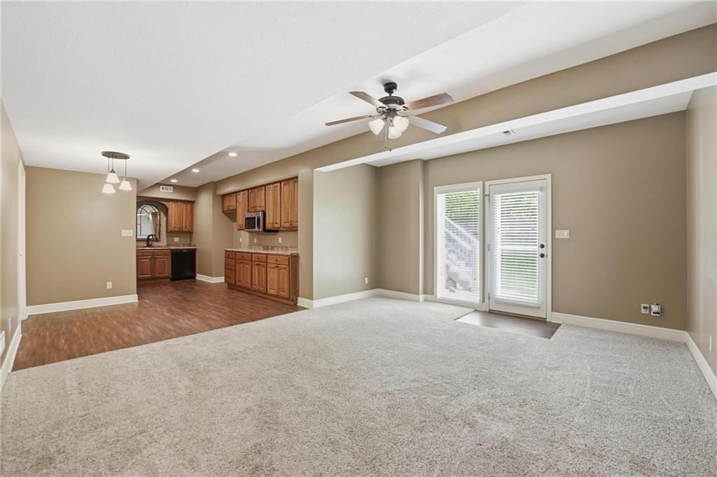 7807 NW Dalton Court — photo 35