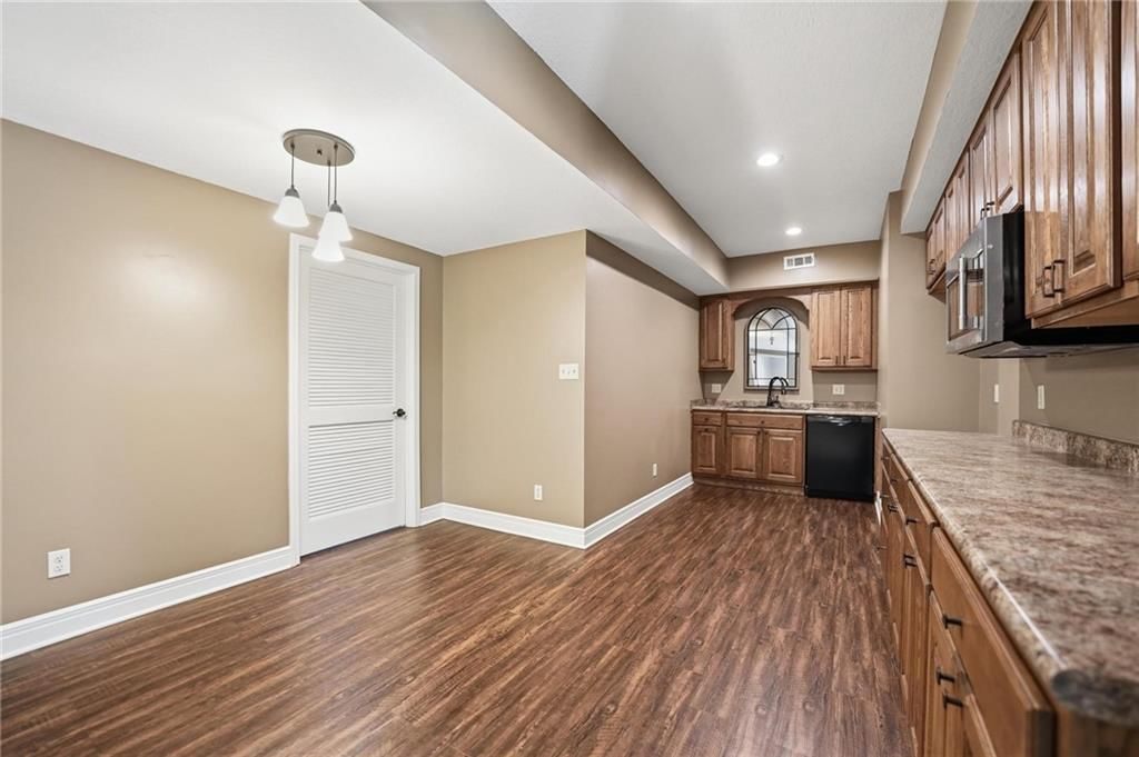 7807 NW Dalton Court — photo 38