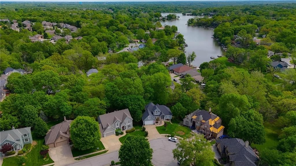 7807 NW Dalton Court — photo 57