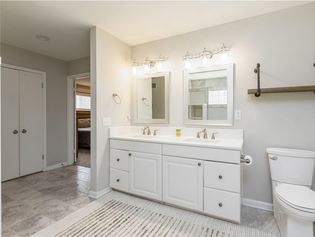 10912 NE Madison Avenue — photo 17
