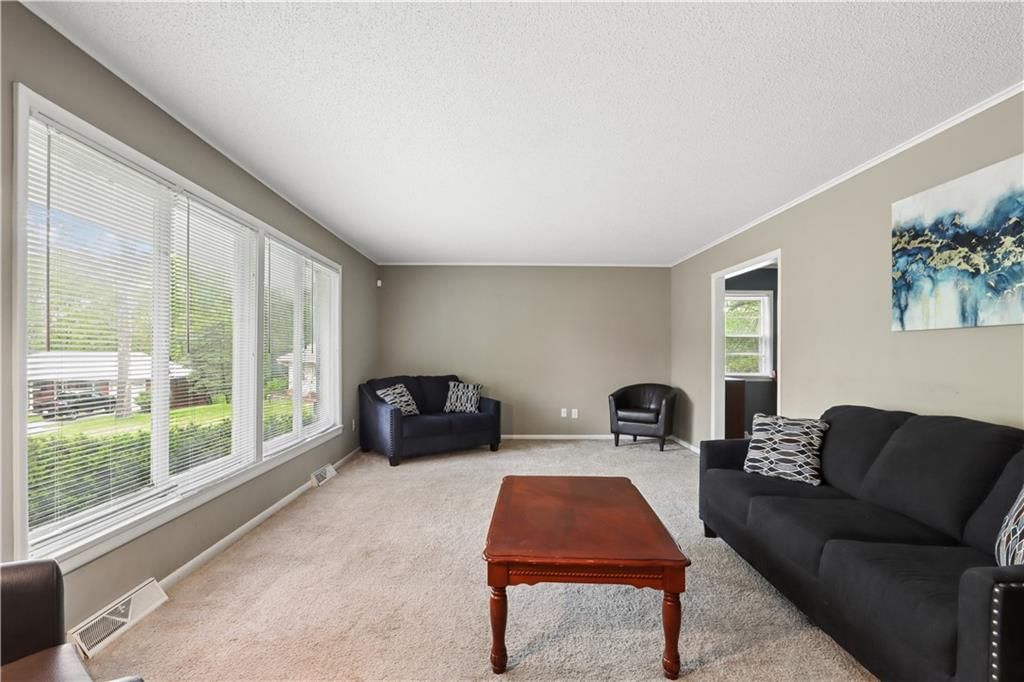 6155 NE Circle View Drive — photo 2