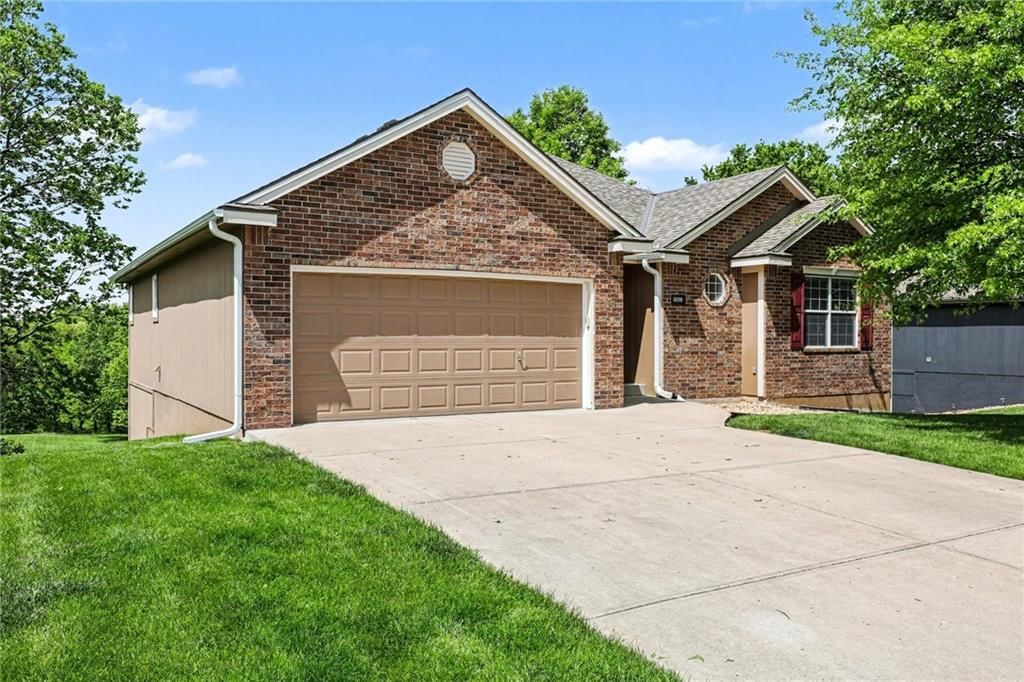 10208 N Spruce Avenue — photo 3
