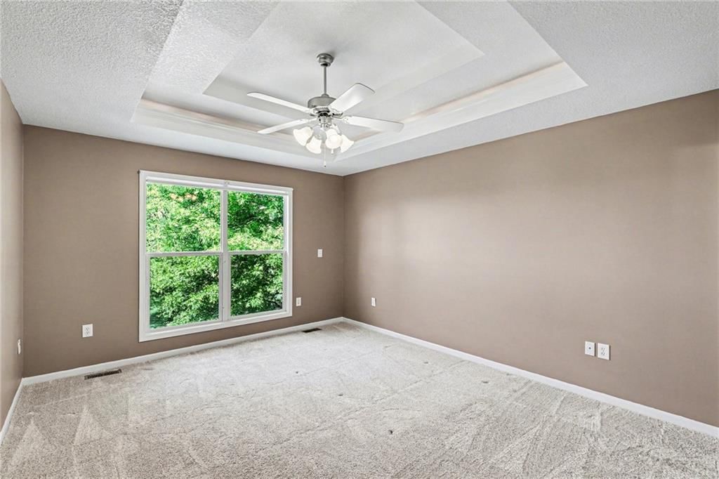 10208 N Spruce Avenue — photo 13
