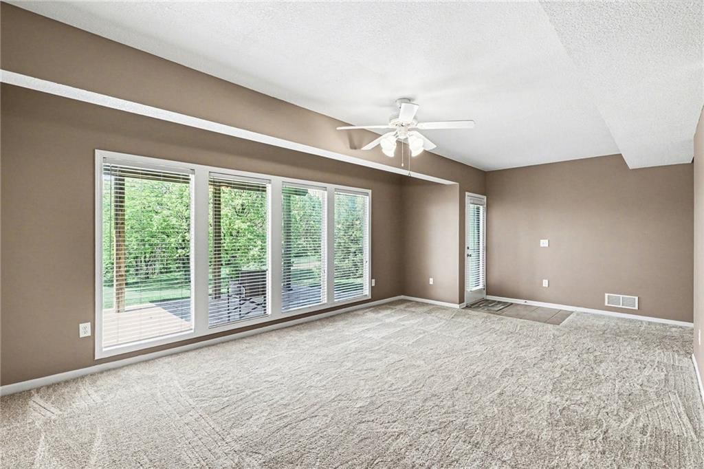 10208 N Spruce Avenue — photo 18