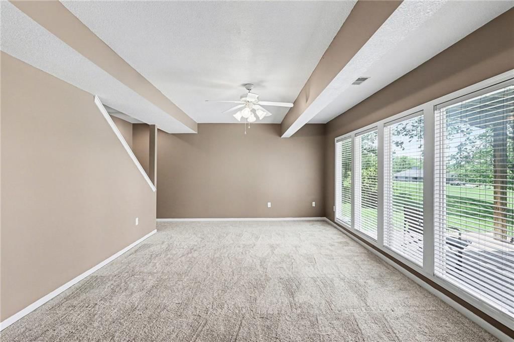 10208 N Spruce Avenue — photo 20