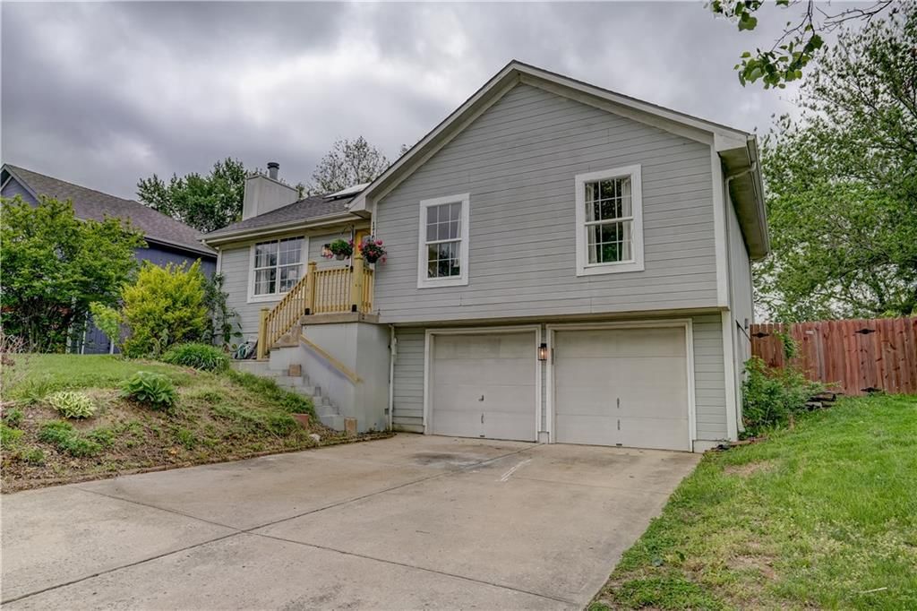 1708 N Lazy Branch Road — photo 2