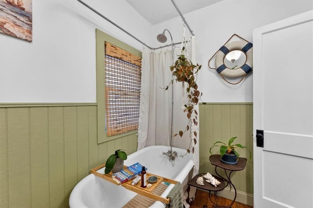 25 Beach Drive — photo 36