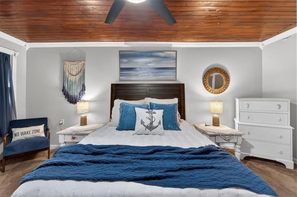 25 Beach Drive — photo 42