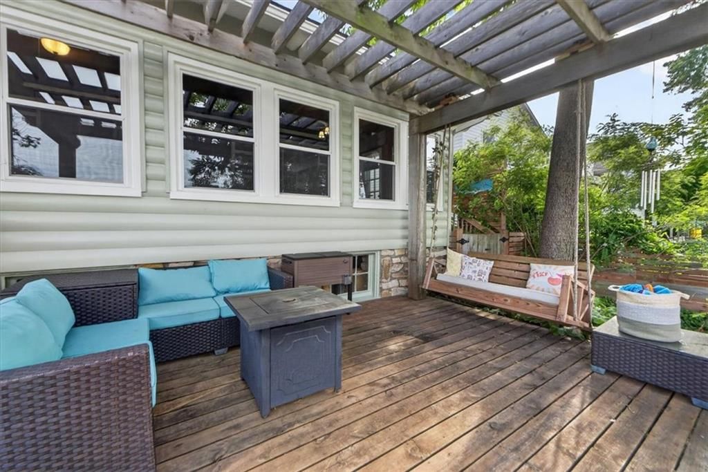 25 Beach Drive — photo 67