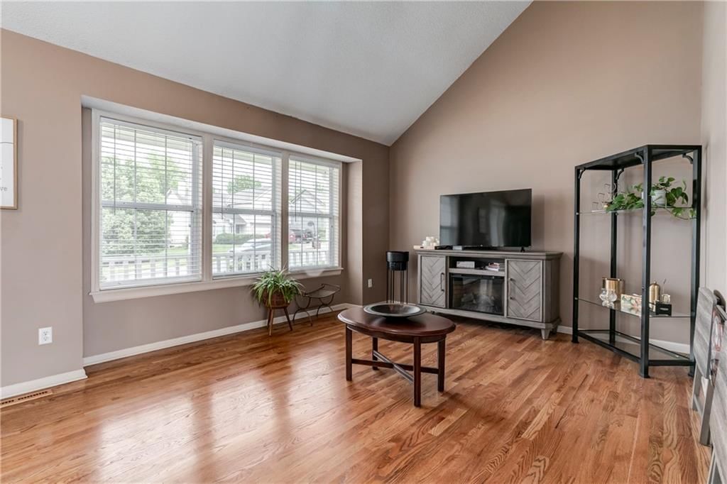 1519 Bridlewood Lane — photo 3