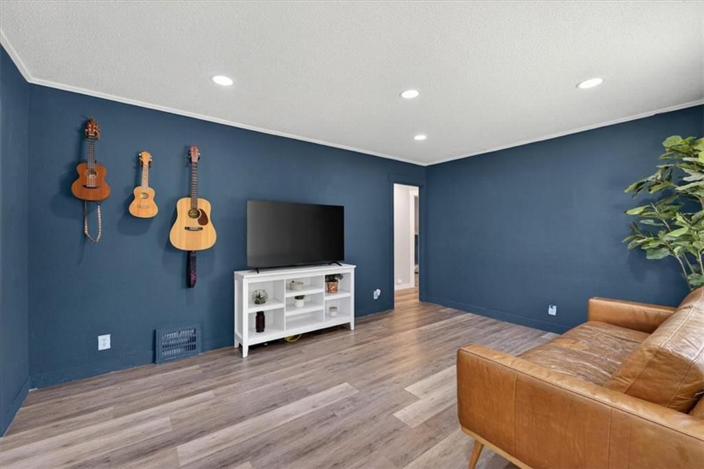7239 Tracy Avenue — photo 8