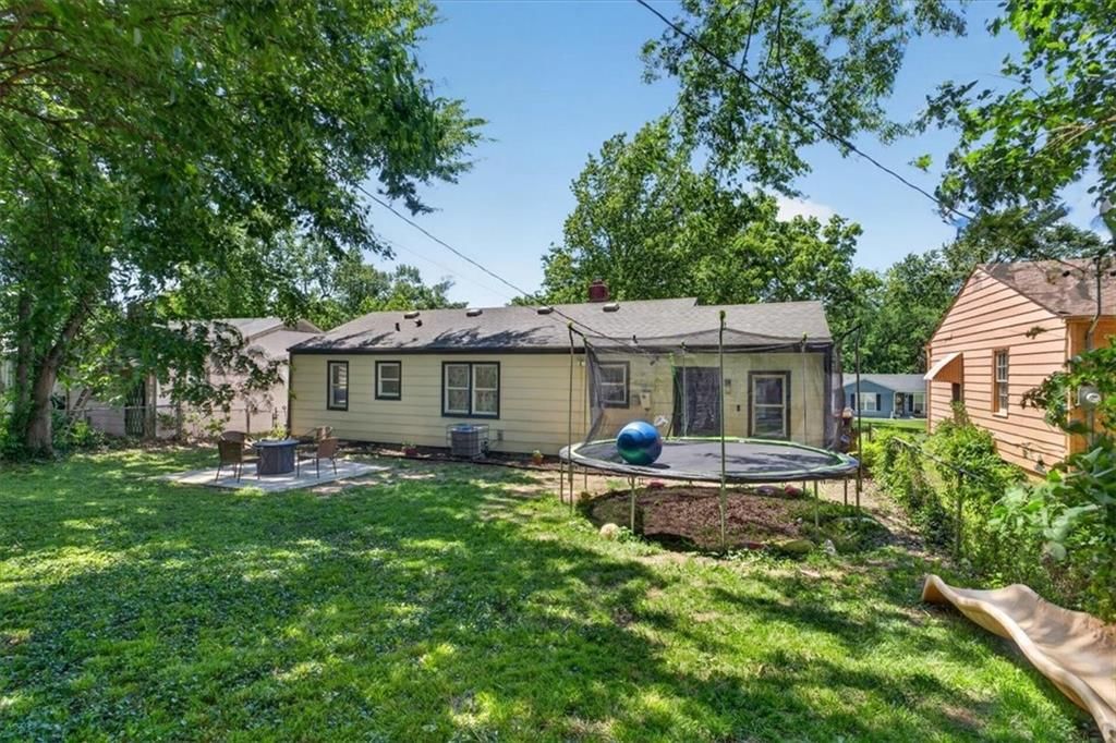 7239 Tracy Avenue — photo 24