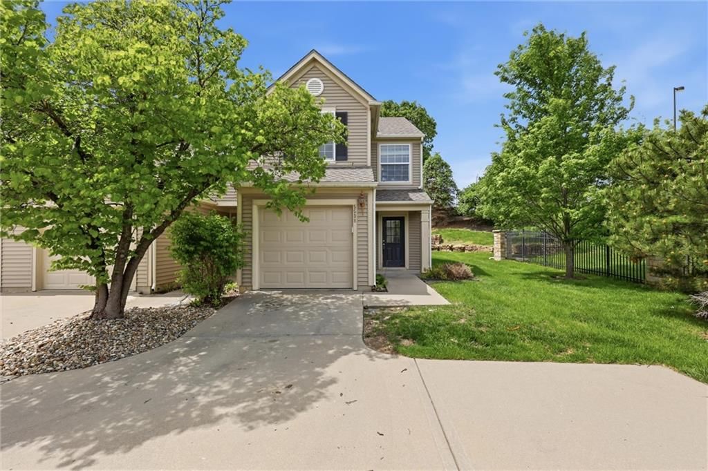 5538 N Fairmount Avenue — photo 3