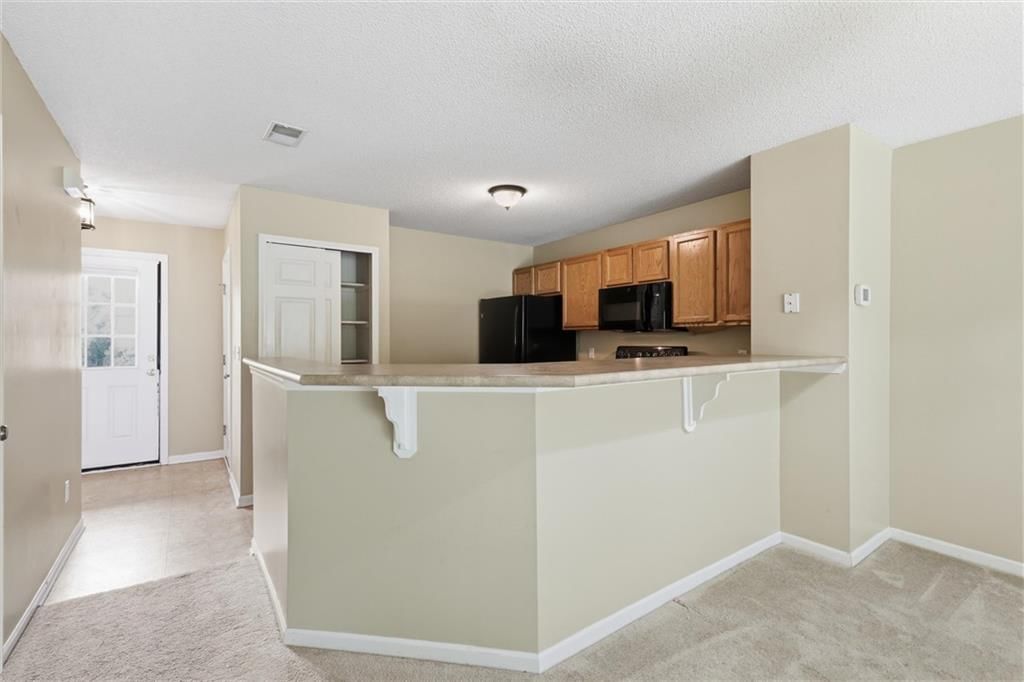 5538 N Fairmount Avenue — photo 5