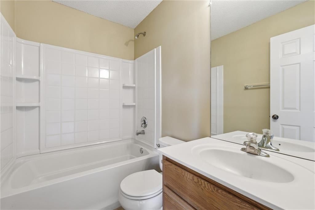 5538 N Fairmount Avenue — photo 19