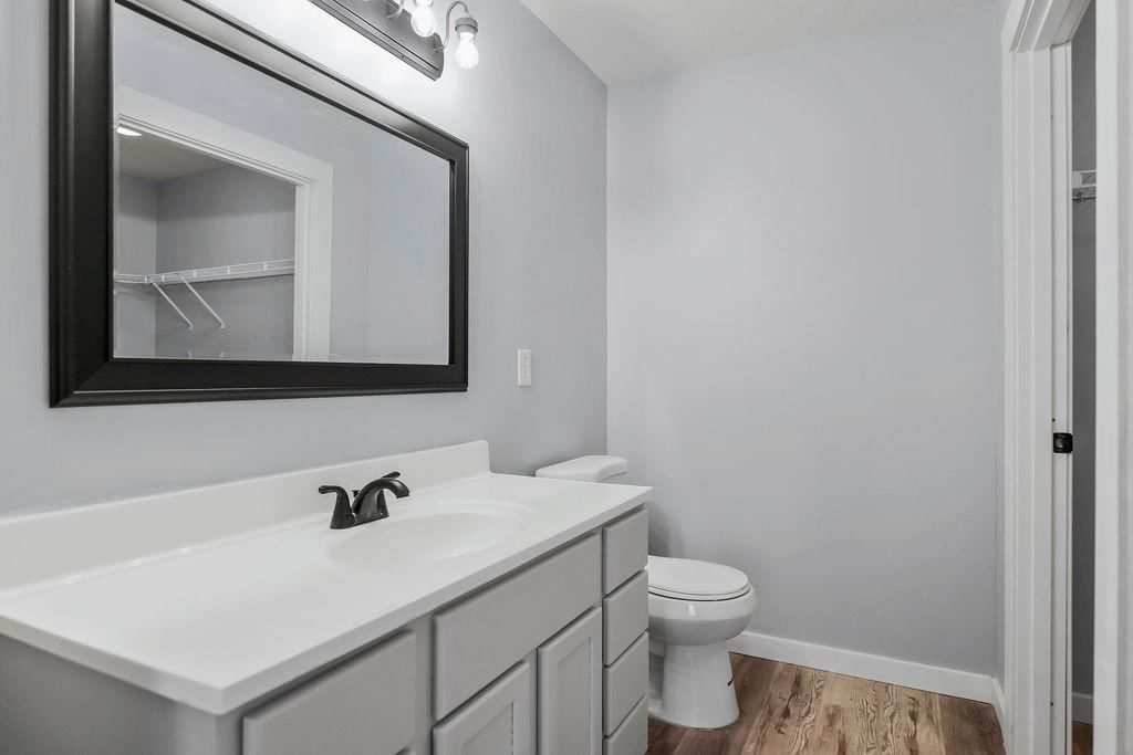 8121 N Lawndale Avenue — photo 10