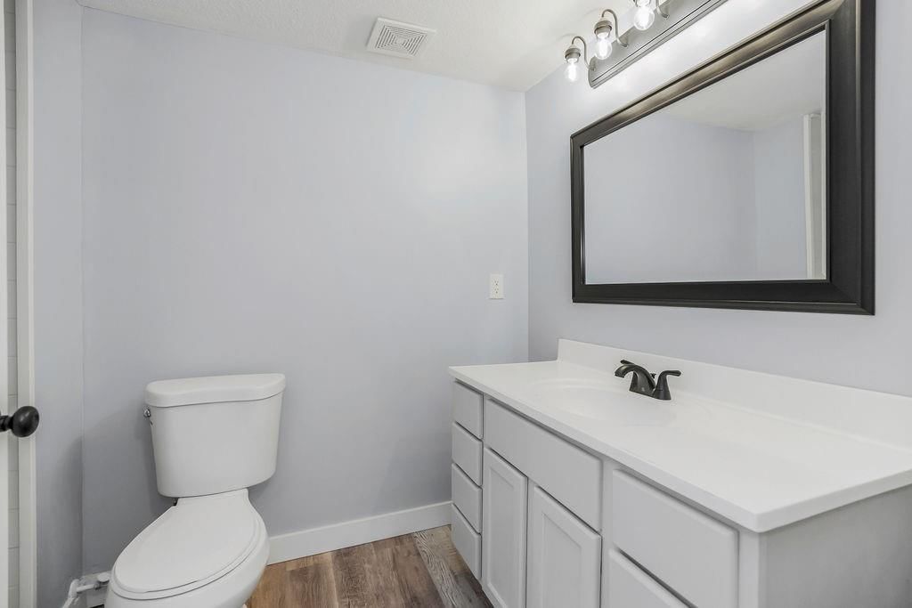 8121 N Lawndale Avenue — photo 18