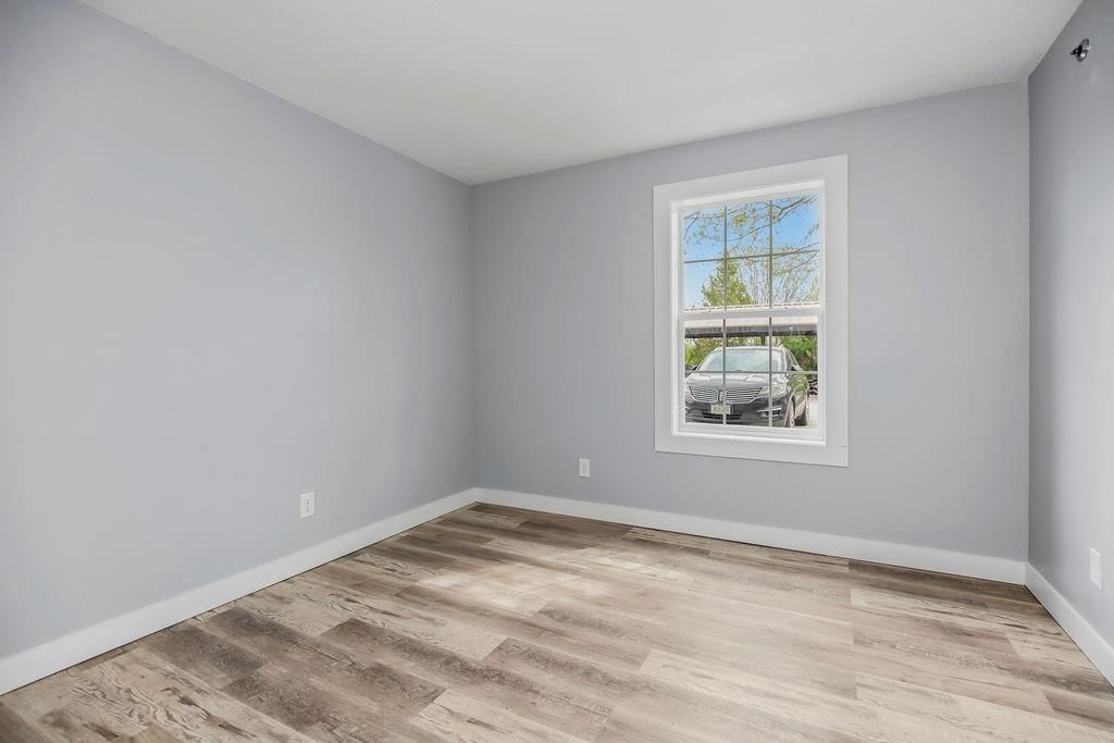 8121 N Lawndale Avenue — photo 20