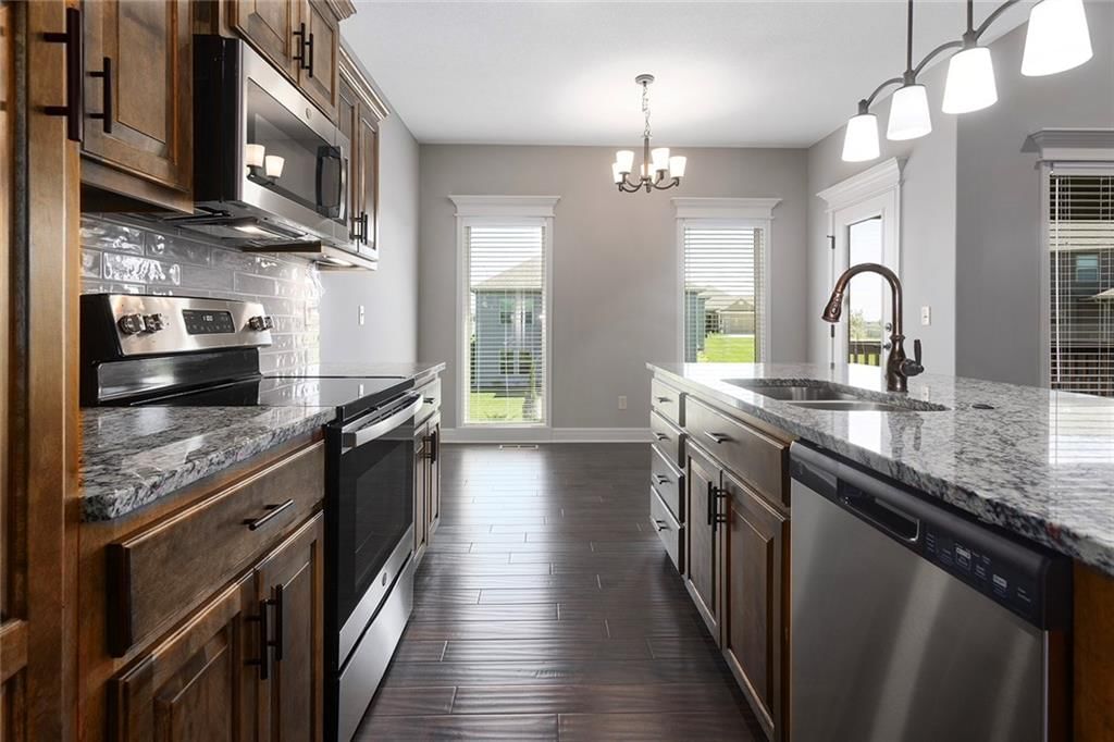 10823 N Corrington Avenue — photo 13