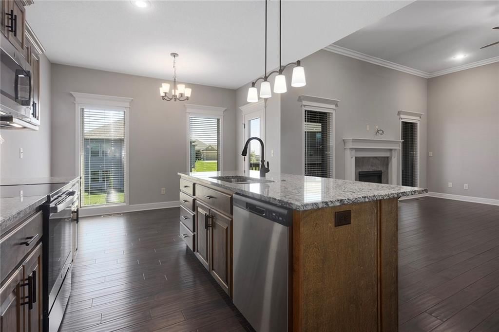 10823 N Corrington Avenue — photo 15