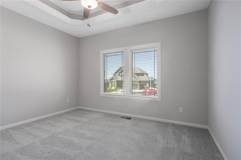 10823 N Corrington Avenue — photo 18
