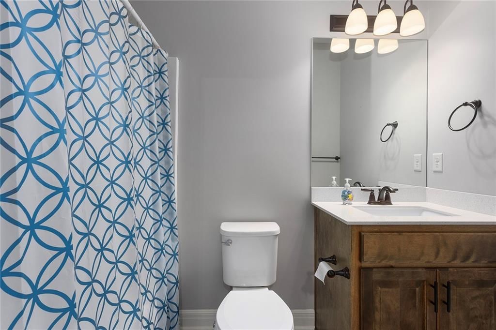 10823 N Corrington Avenue — photo 19