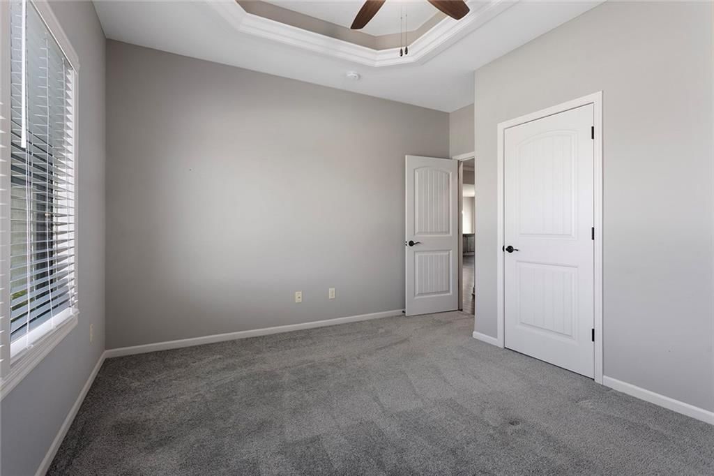 10823 N Corrington Avenue — photo 24